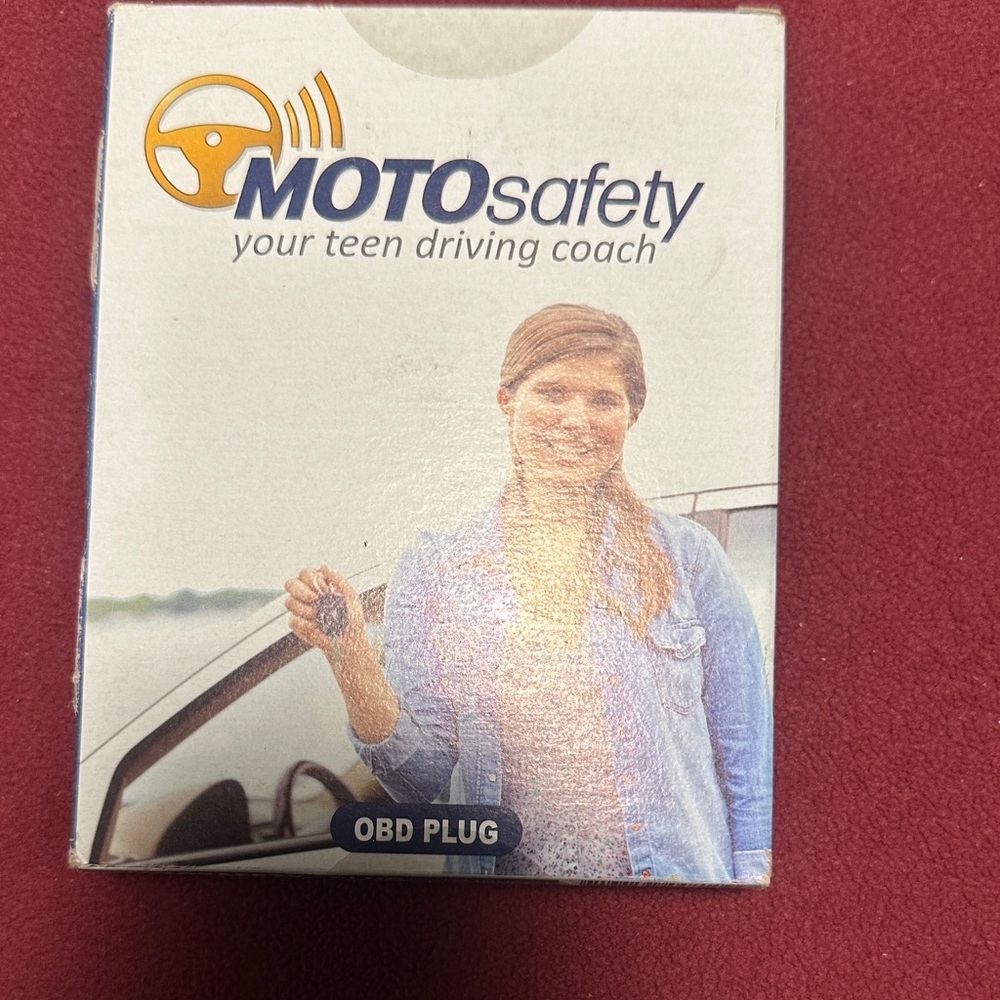 Motosafety OBD Plug - White and Blue Packaging